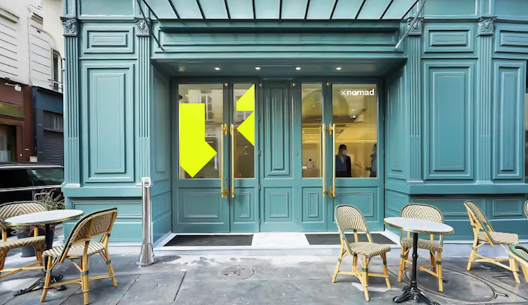 Historically classed Showroom in Saint-Germain - Image 1