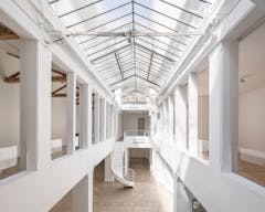 Grand Showroom Rue de Turenne - Image 0