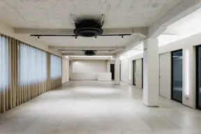 First floor multifunctional showroom and event space in the heart of Porta Venezia, Milan - Image 10