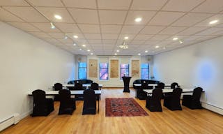 Unique Loft in Prime SoHo - Image 2