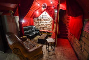 Bar atypique d�cor� par des artistes en plein quartier Montorgueil - Image 4