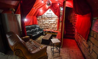 Bar atypique d�cor� par des artistes en plein quartier Montorgueil - Image 4