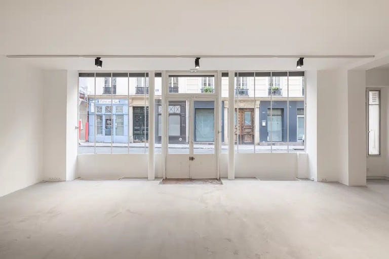 A Bright and Versatile Gallery in the Heart of Le Marais - Image 0