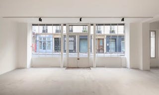 A Bright and Versatile Gallery in the Heart of Le Marais - Image 0