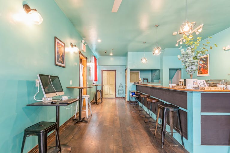 Beautifully Renovated Bright and Airy Storefront and Event Space in Bed-Stuy Bushwick Brooklyn. Perfect for Parties - Image 4