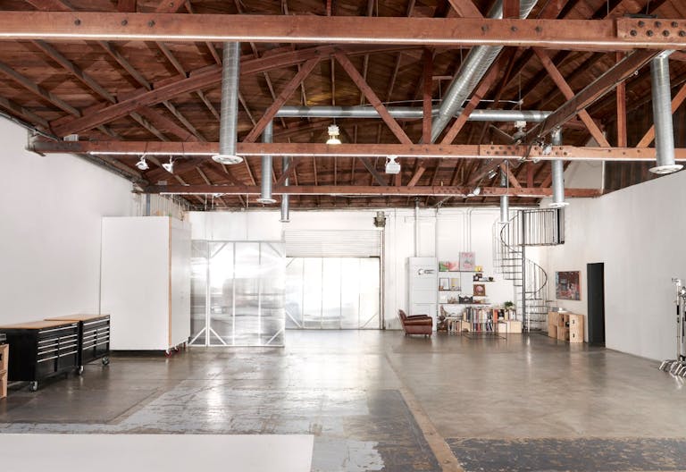 East LA's Premier Photo Studio - Image 1