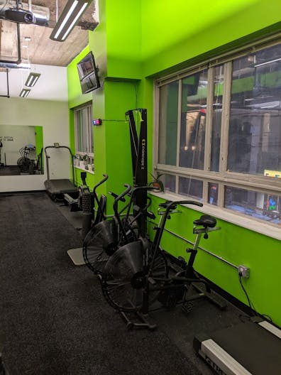 Fully Equipped - Full Access - Prime Location Physical Therapy Space - Image 2