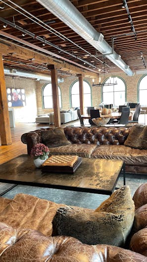 Historic North Loop Brownstone Loft with Rooftop Space - Image 3