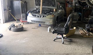 MECHANIC SHOP SPACE APPROX 2500 SQ FT - Image 1