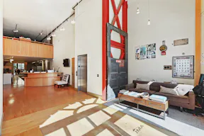 Unique Historical building at the heart of San Francisco - Image 0