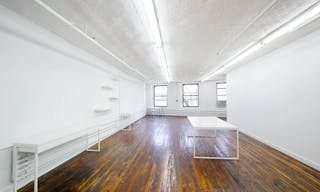 Beautiful Downtown Showroom - Image 0