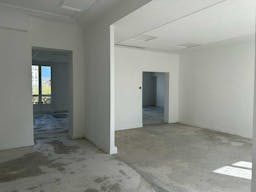 Haussmannian Style Apartment for Rent - Ideal Fashion Week Showroom - Image 5