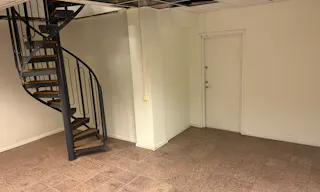 Lokal i A-läge med skyltfönster mot gatan, perfekt för pop up store - Image 7