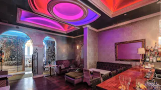 Unique Multi-themed space in a Historical Pasadena building - Image 9