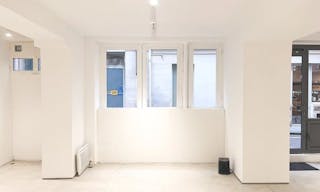 A Bright and Versatile Space in the Heart of Haut Marais - Image 2