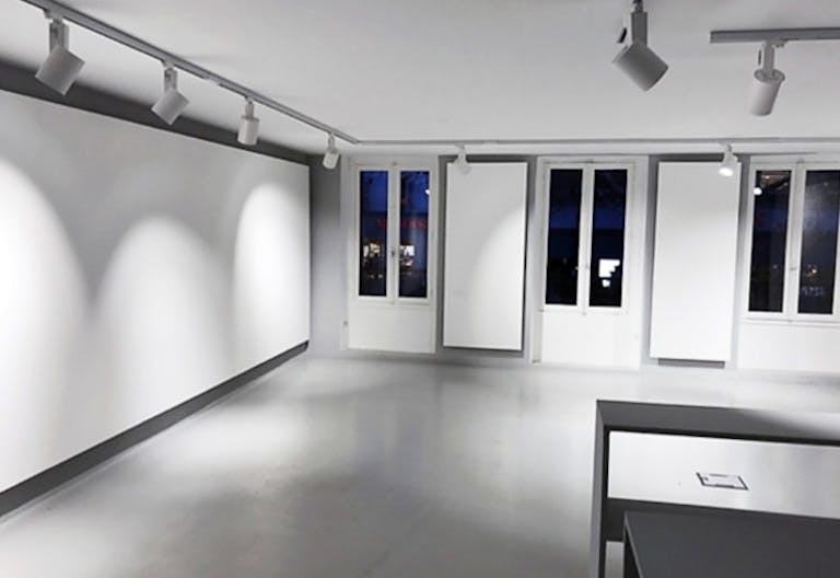 Avenue de Ternes Galerie - Image 2