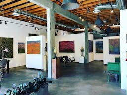 Spacious Industrial, vintage mid town gallery and studio with great natural lighting. - Image 5