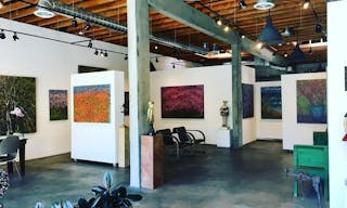 Spacious Industrial, vintage mid town gallery and studio with great natural lighting. - Image 5