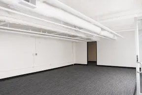 Modern Whitebox Space in Fisherman’s Wharf - Image 3