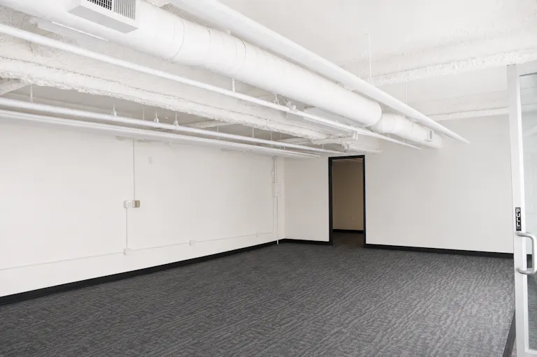 Modern Whitebox Space in Fisherman’s Wharf - Image 3