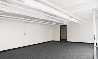 Modern Whitebox Space in Fisherman’s Wharf - Image 3