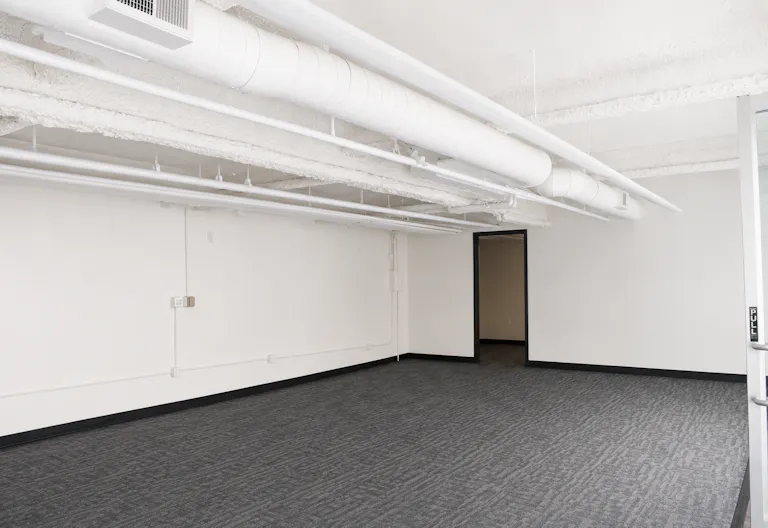 Modern Whitebox Space in Fisherman’s Wharf - Image 3