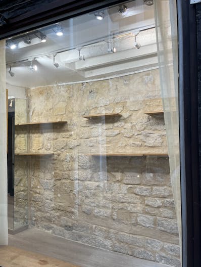 Rue Saint-Honoré Pop Up Boutique - Image 4