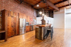 Silver Lake Meeting Space - Photography studio - Image 7