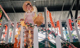 Sunny Plant Filled Dumbo Restored Warehouse // Perfect for Photo shoots/Dinner Parties/Events - Image 11