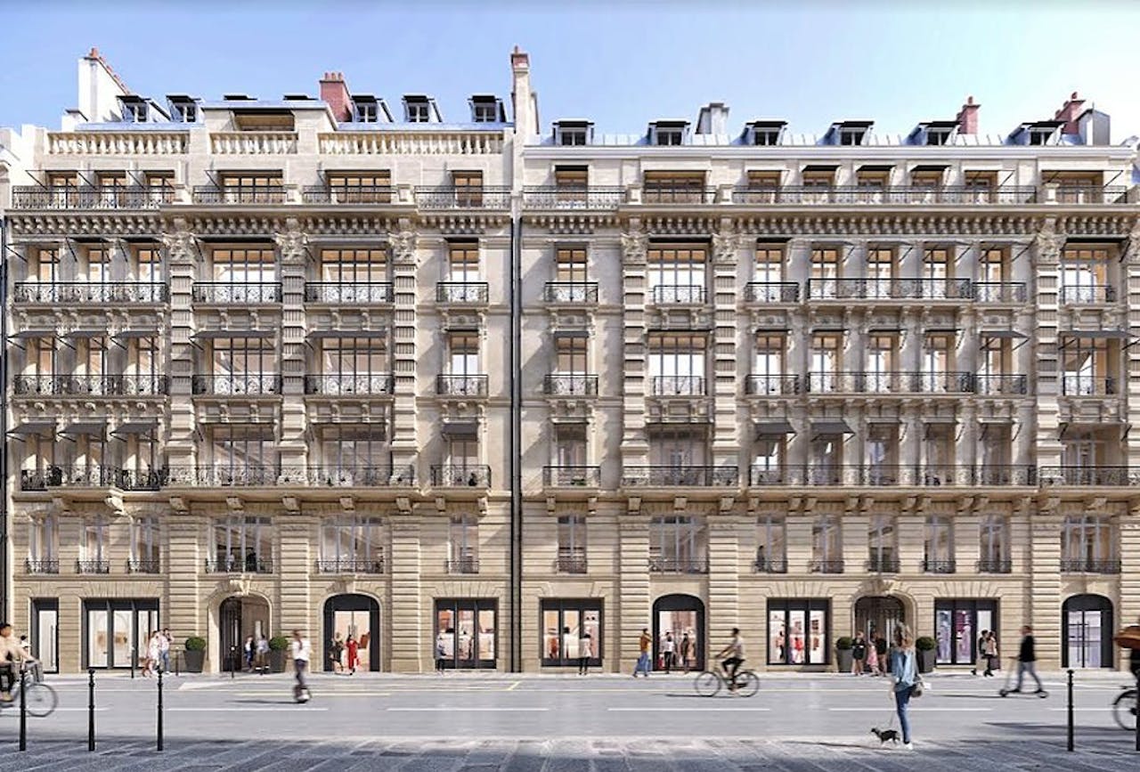 Flagship Storefront - Triangle d'Or - Near Champs-�lys�es - Image 0