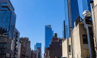 Elegant Midtown South Pop-Up Retail Space: A Blend of History and Versatility - Image 3