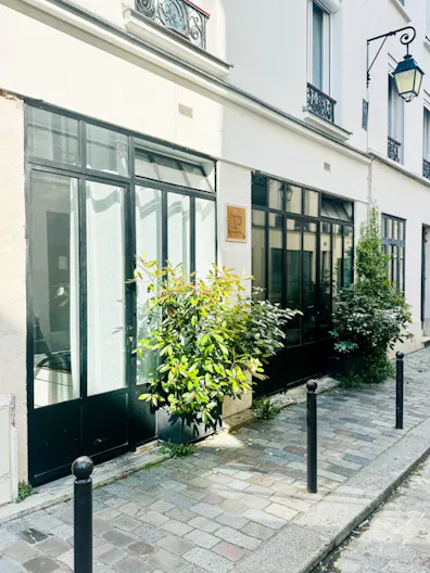 Passage dagorno Pop Up Boutique - Image 3