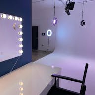 Studio 1 + Private Parking Lot - Image 4