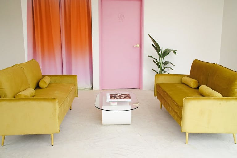 Modern & Bright Creative Space - Image 1