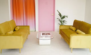Modern & Bright Creative Space - Image 1