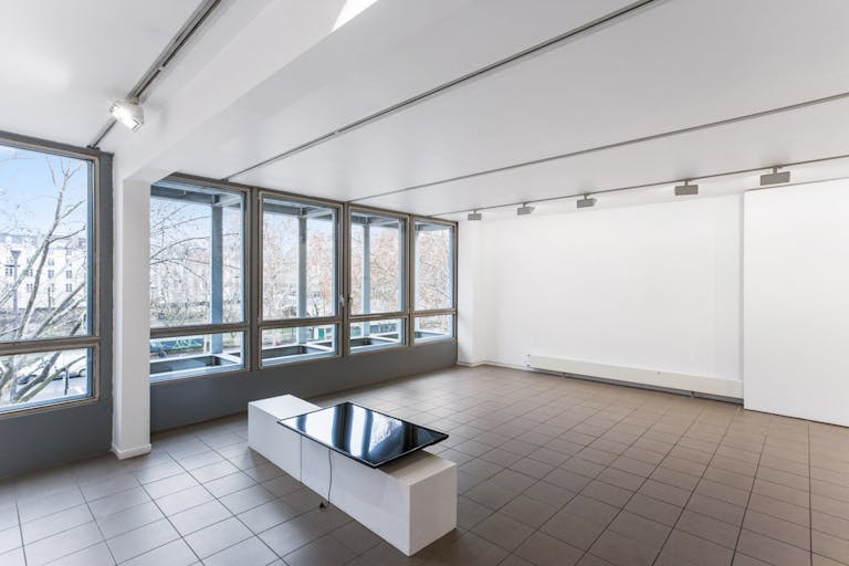 One-of-a-Kind Space in Le Marais - Image 4