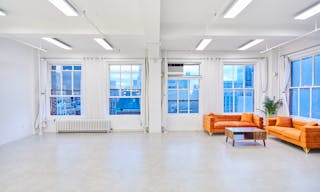 Expansive Skyline Loft - Connected Studio Space - Image 13