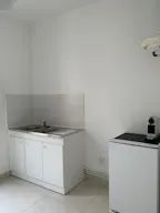 Parisian Showroom in the 7th Arr. - Image 5