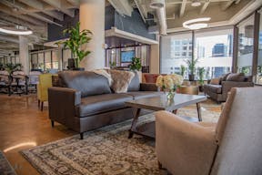 Large Ground Floor Industrial Space in Downtown Los Angeles - Image 3