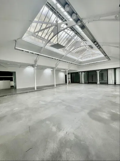 ESPACE WITHUS - MARAIS - Image 1