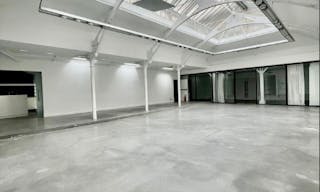 ESPACE WITHUS - MARAIS - Image 1