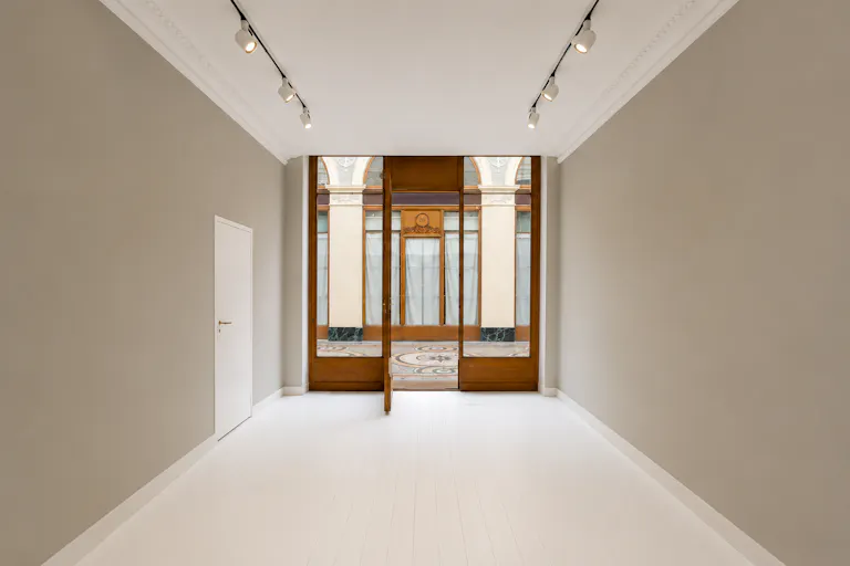 Double Showroom in Palais Royal (2 arcades) - Image 2