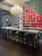 Bar and Lounge - Image 2