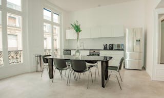 Sublime appartement haussmanien au coeur du 8�me arrondissement - Image 2