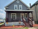 Charming 3 Bedroom Home, Close to U of M/Downtown/Dinkytown ~ Great Deck!!