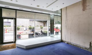 Knightsbridge Boutique - Image 1