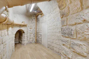 Boutique For Rent Paris Etienne Marcel - Ideal Pop-Up Store / Art Exhibition - Image 10