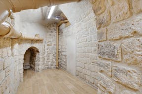 Boutique For Rent Paris Etienne Marcel - Ideal Pop-Up Store / Art Exhibition - Image 10