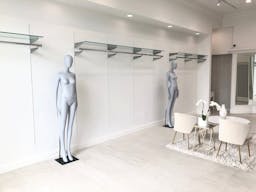 Beverly Hills Fashion Showroom/Retail Shop Space - Image 8