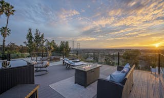 Super Mansion with Los Angeles 360 Views - Image 11